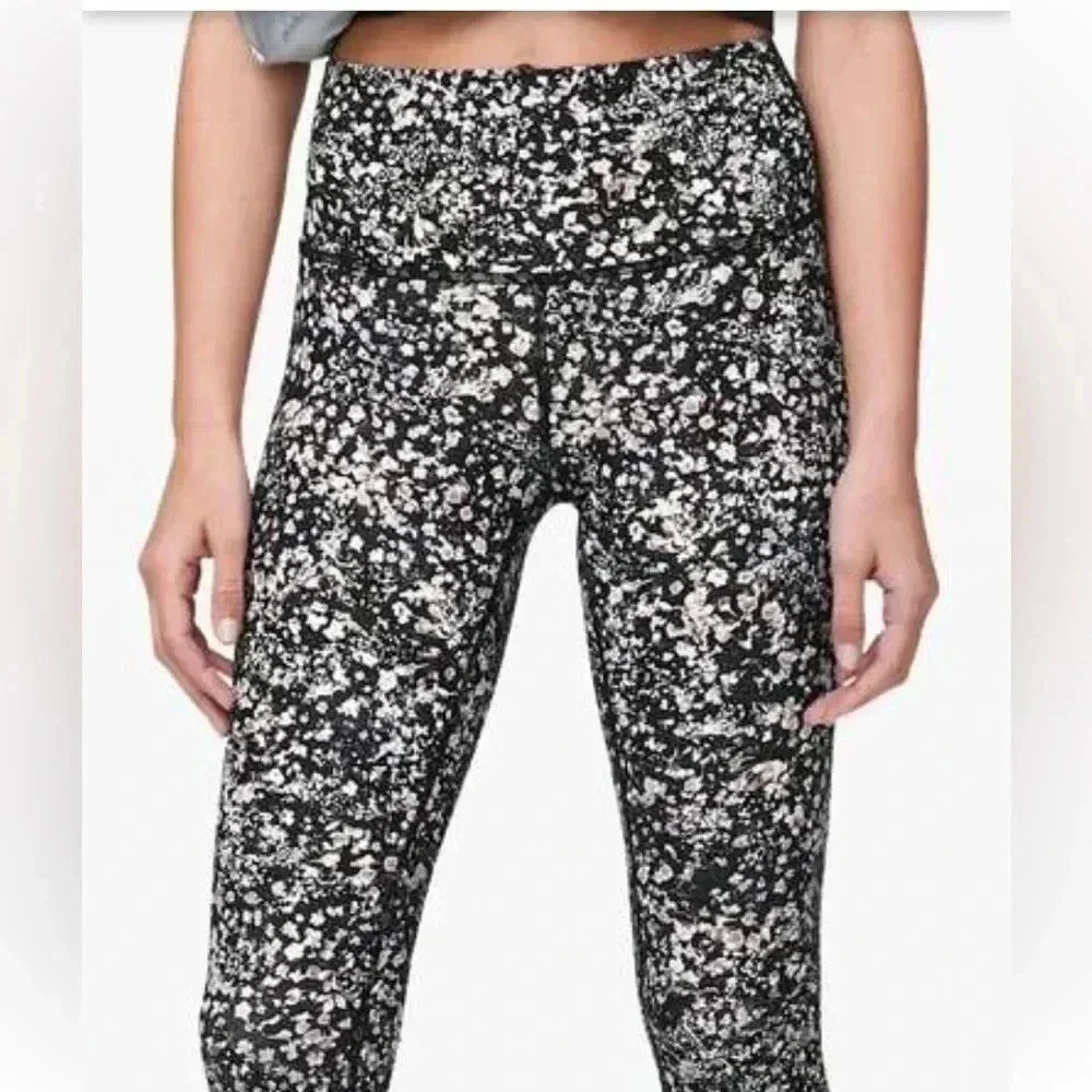 [8]Lululemon Align High-Rise Pant 25" Legging Tight Floral Alpine White  Black